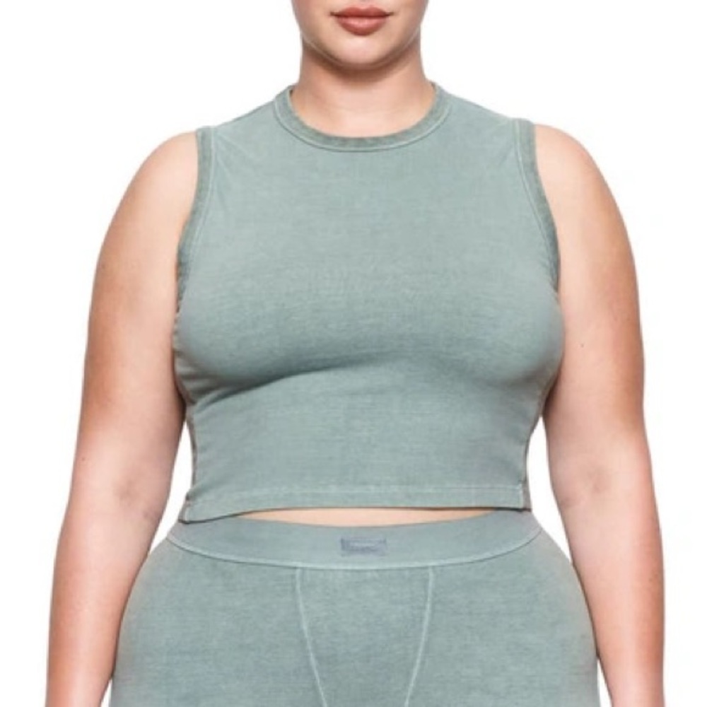 🦋SKIMS OUTDOOR BASICS TANK TOP IN BLUE CHALK 4X